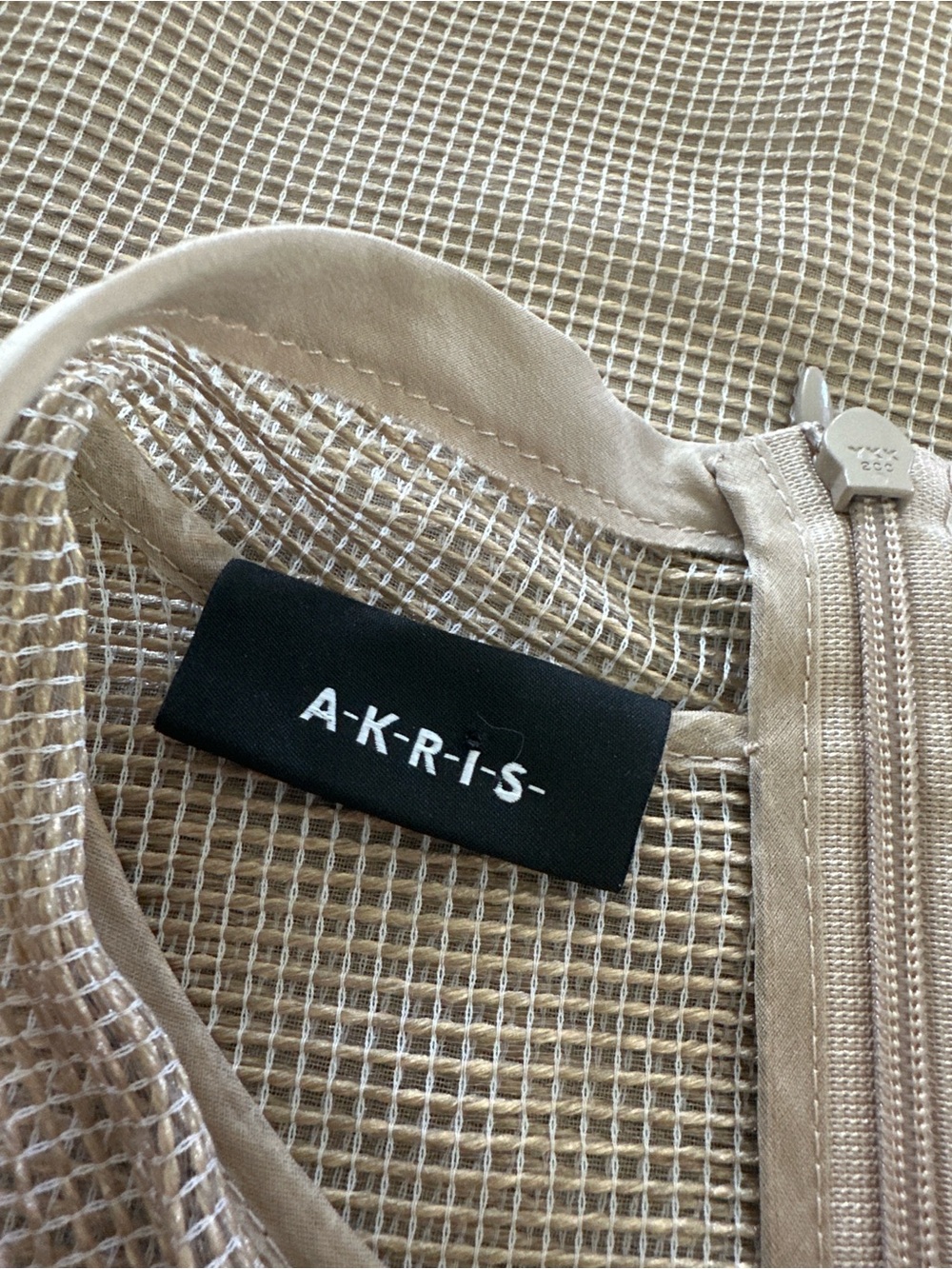 Akris Mesh Grid Sleeveless Mock Neck Top Neutral Beige Tailored Minimalist, 6 - Picture 5 of 9